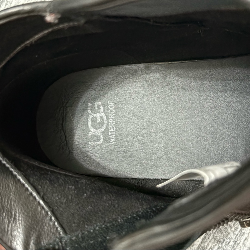 UGG Waterproof Ankle Boots Ladies Size 12 - Picture 6 of 8